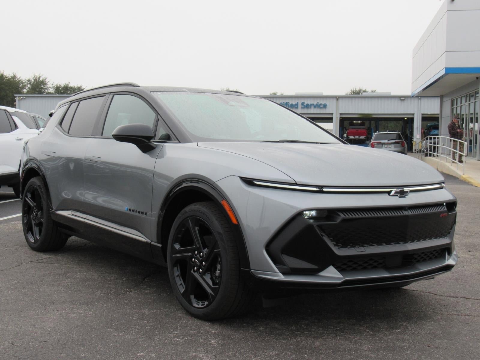 New 2026 Chevrolet Equinox EV RS FWD image 3