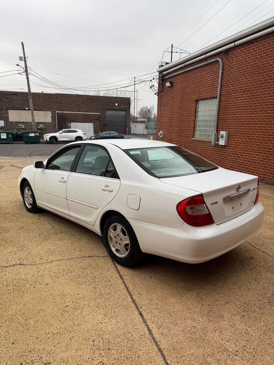 Used 2003 Toyota Camry LE image 4