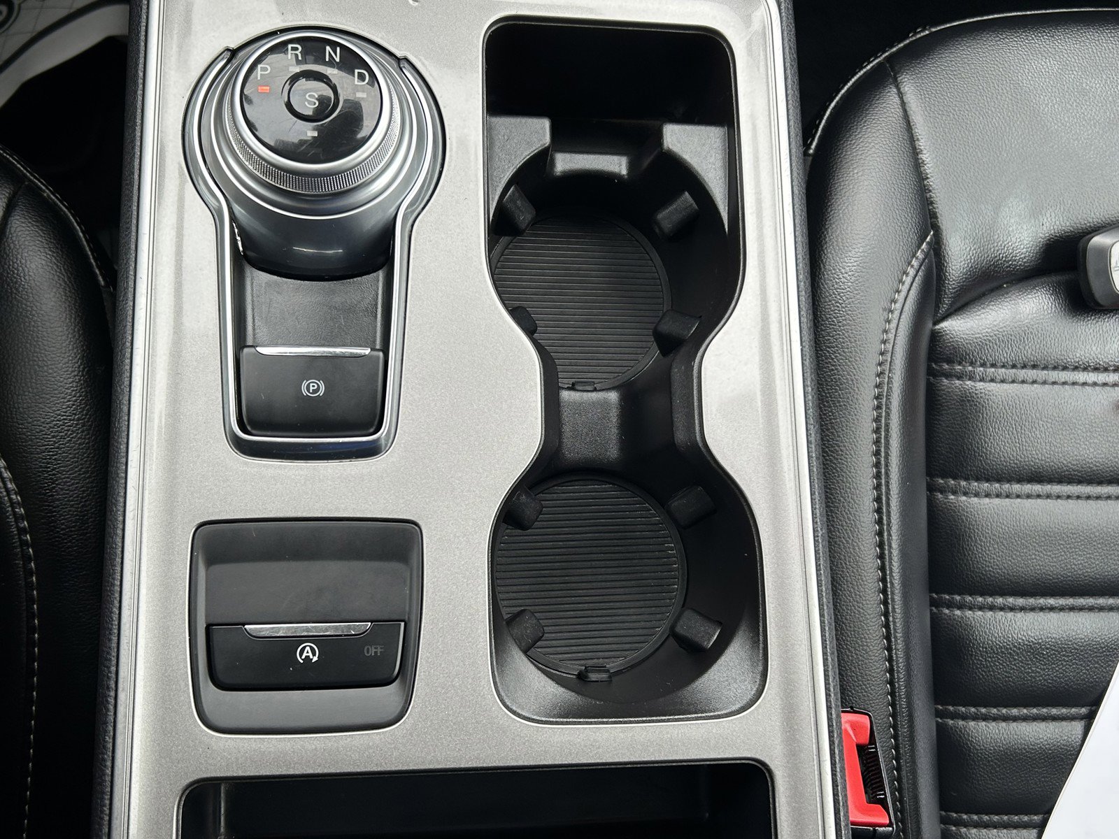 Used 2023 Ford Edge SEL image 35