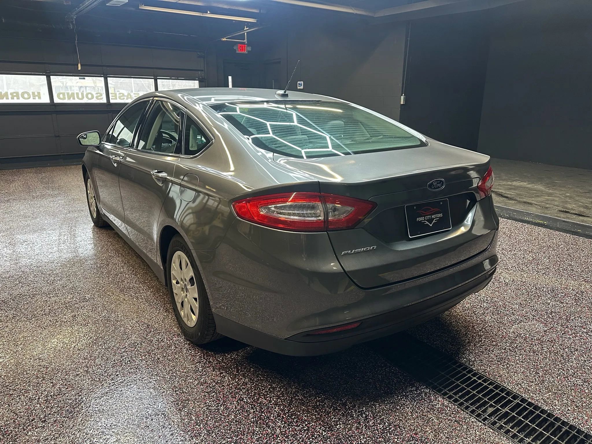 Used 2014 Ford Fusion S image 5