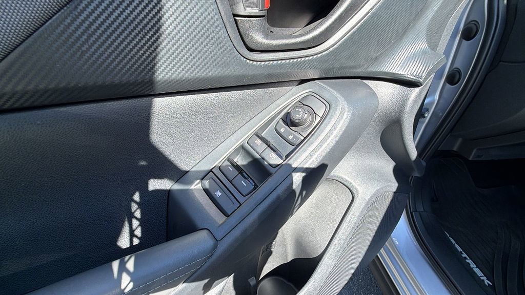 Used 2025 Subaru Crosstrek 2.0i Premium image 20