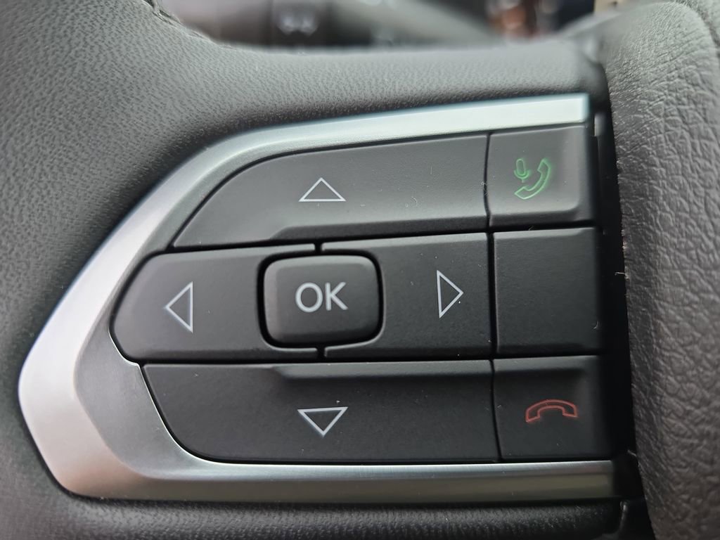 New 2026 Jeep Compass Latitude image 17