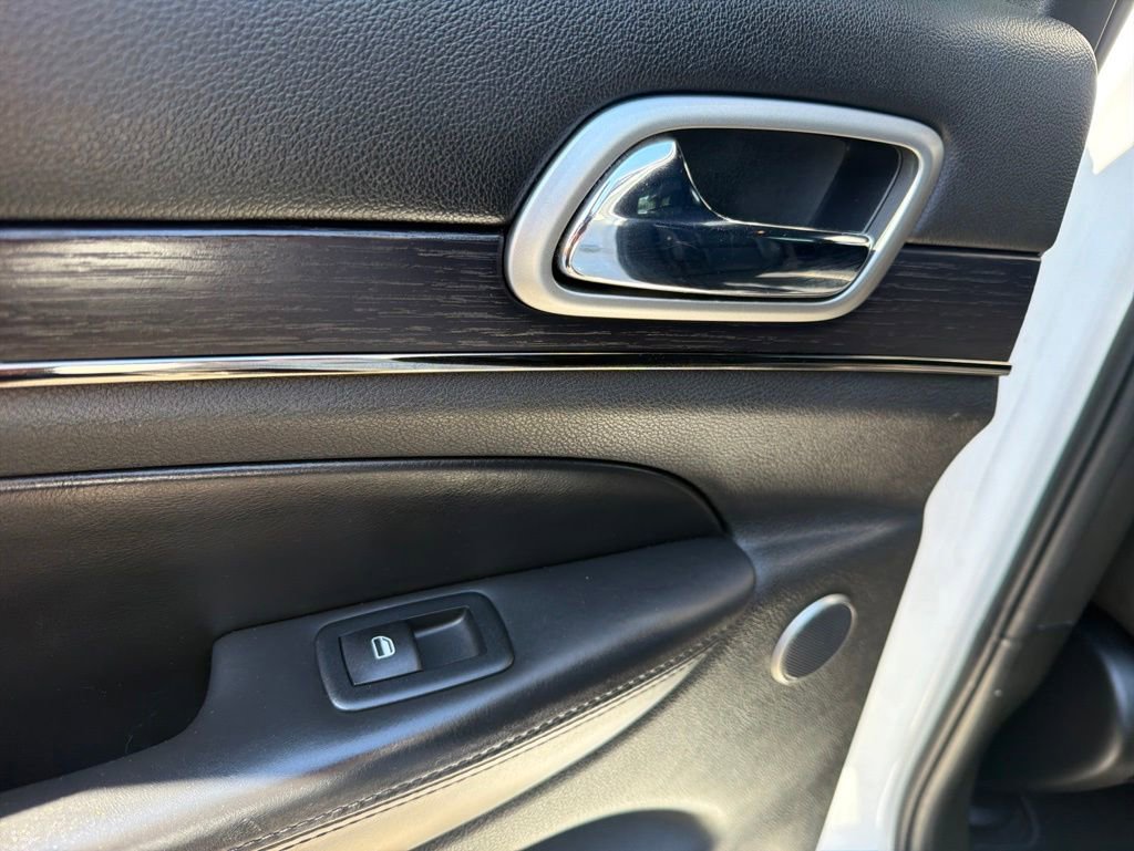 Used 2018 Jeep Grand Cherokee High Altitude AWD/4WD image 25