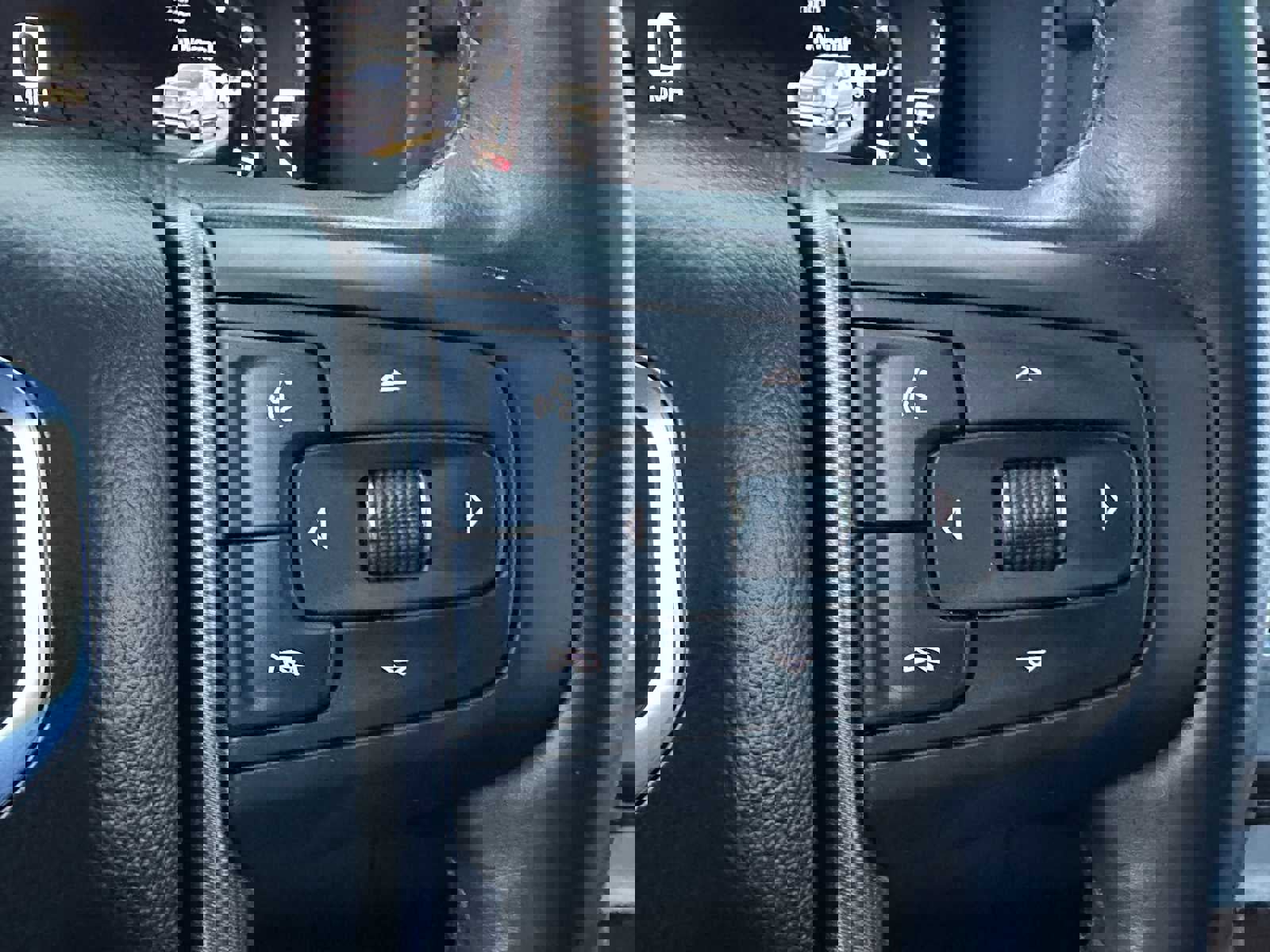 Used 2024 GMC Yukon XL Denali Ultimate image 39