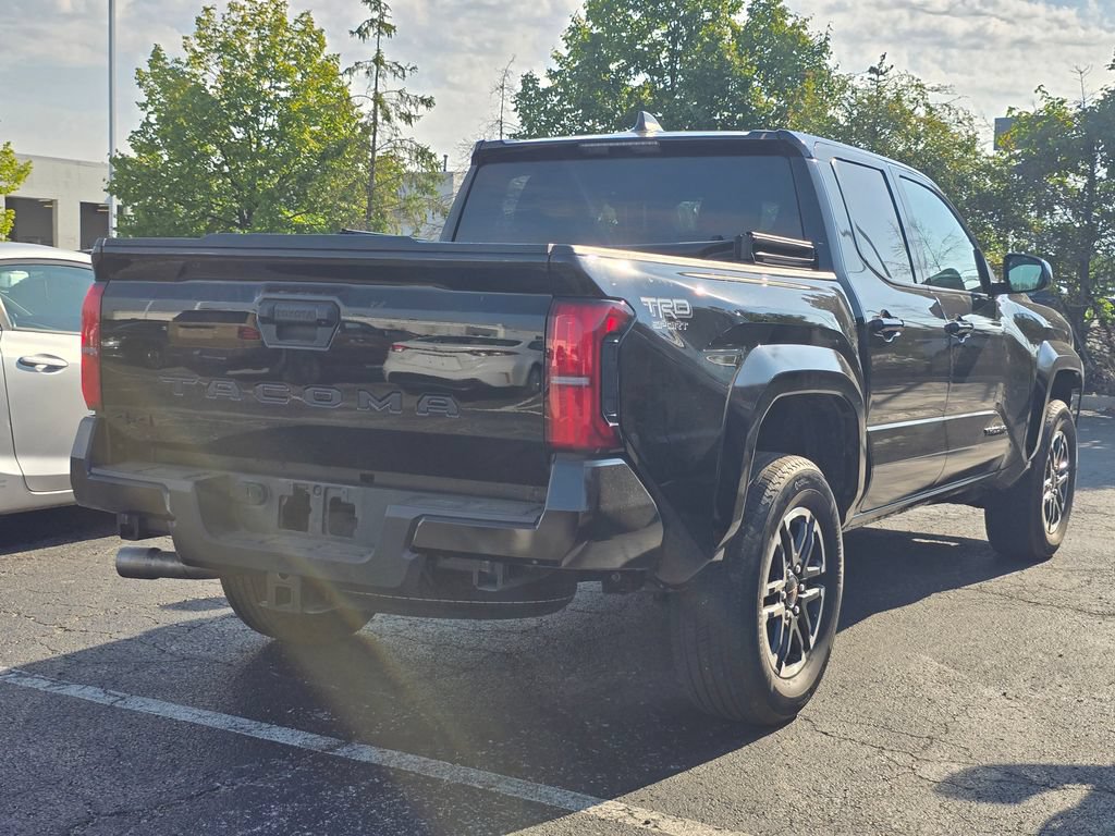 Used 2025 Toyota Tacoma TRD Sport AWD/4WD image 8