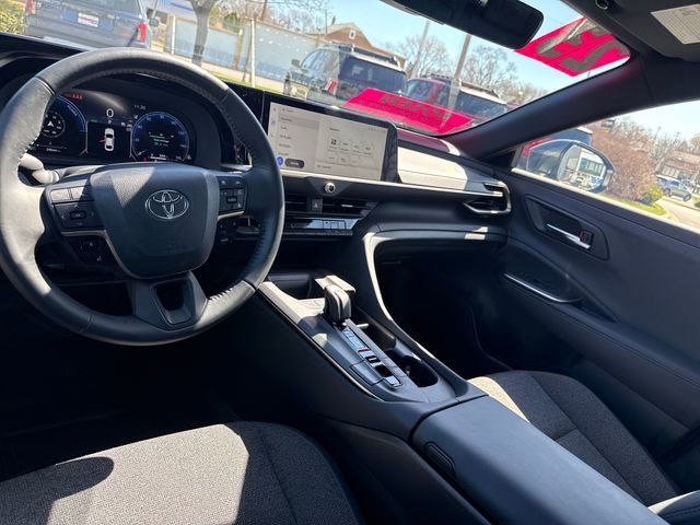 Used 2023 Toyota Crown XLE image 23