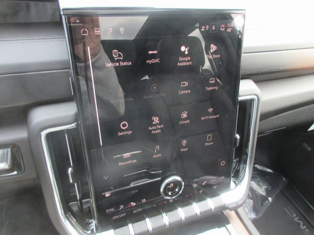 New 2026 GMC Yukon XL Denali w/ Denali Reserve Package image 19