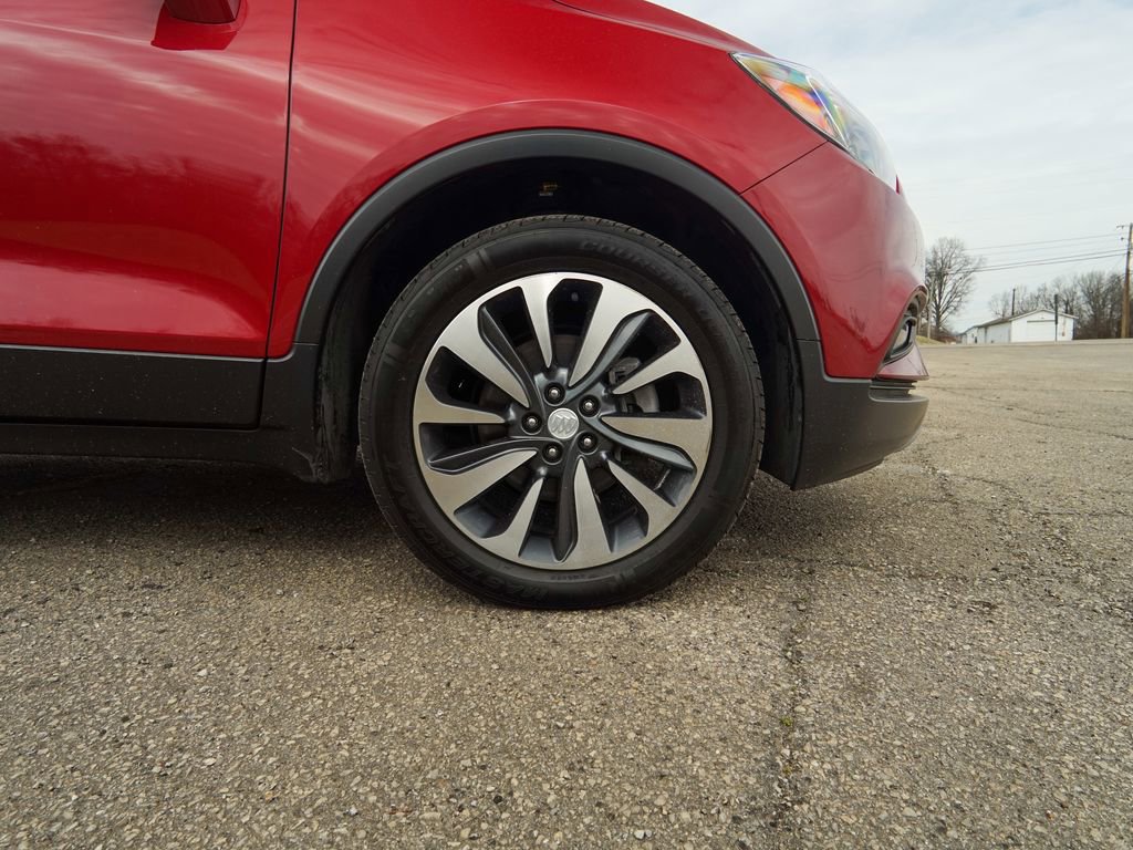 Used 2019 Buick Encore Essence image 11