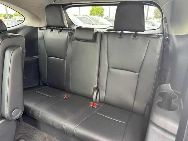 Used 2025 Toyota Highlander Platinum AWD/4WD image 33