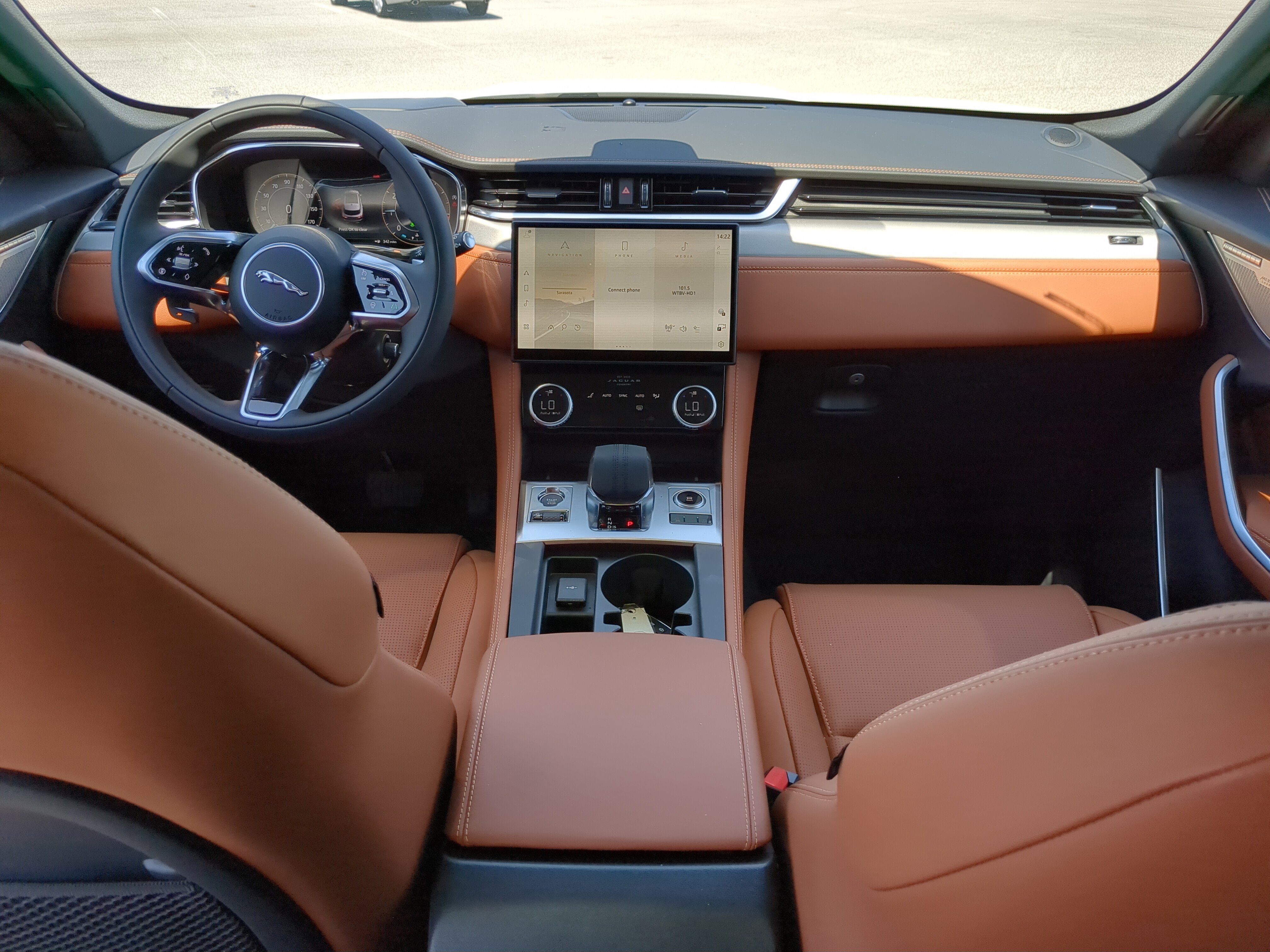 New 2026 Jaguar F-PACE R-Dynamic S image 11