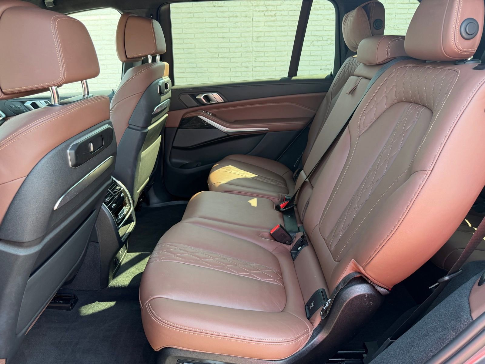 Used 2023 BMW X7 M60i w/ Executive Package image 22