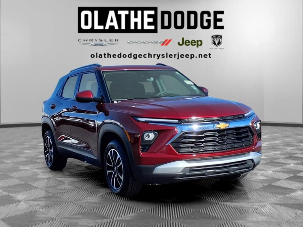 Used 2025 Chevrolet TrailBlazer LT w/ Driver Confidence Package image 28