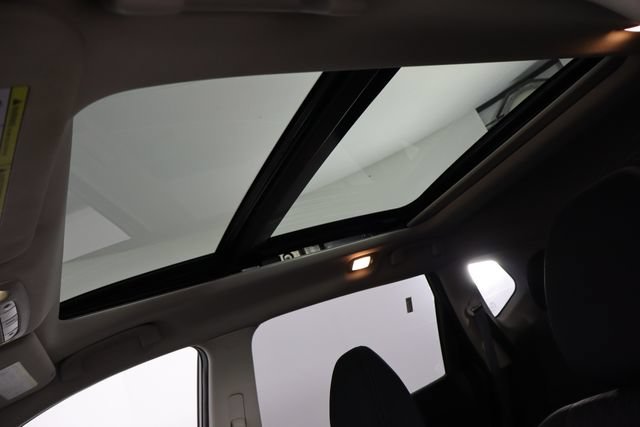 Used 2019 Nissan Rogue SV w/ Sun & Sound Touring Package AWD/4WD image 22
