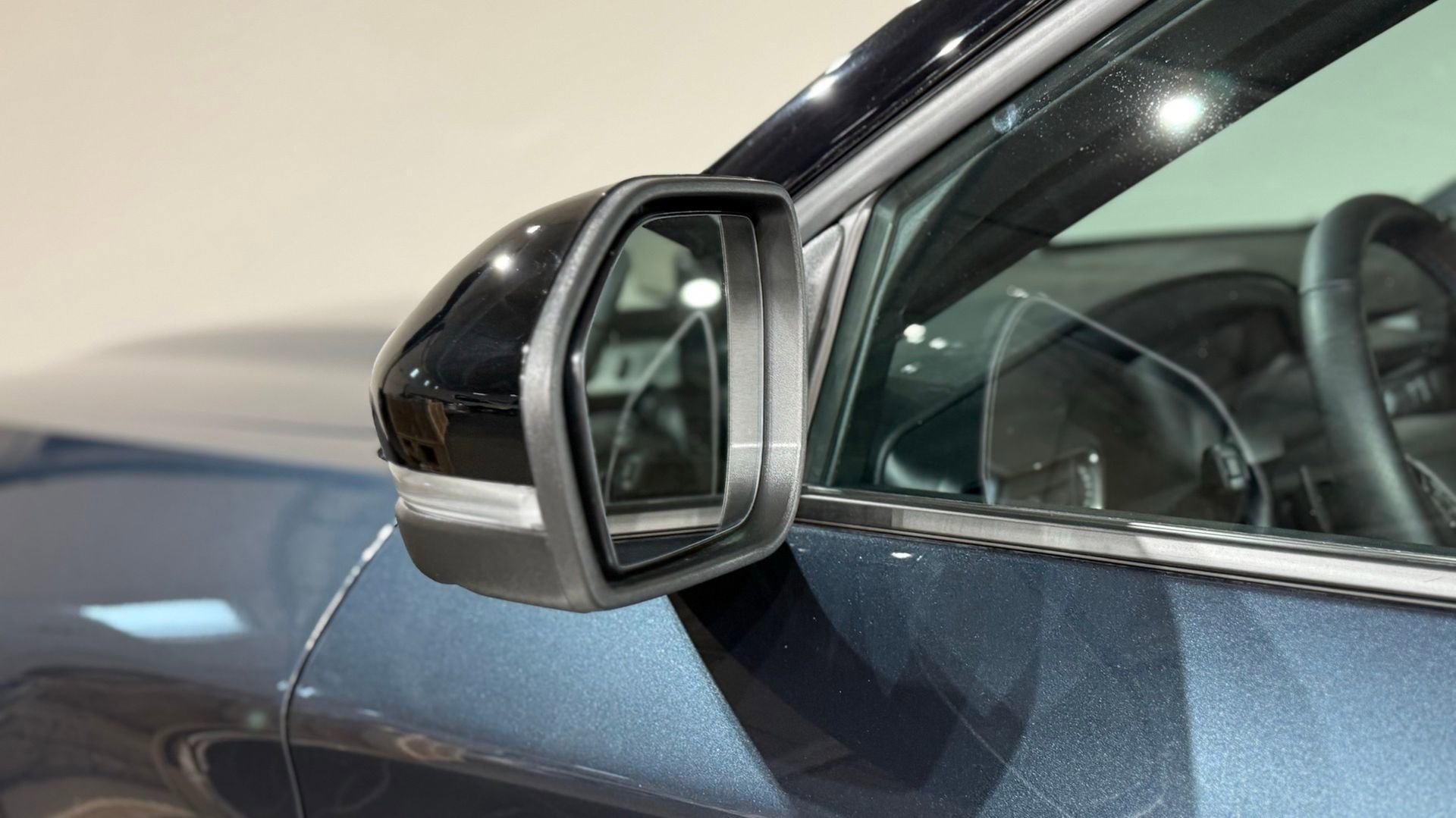 Used 2023 Ford Explorer ST w/ Equipment Group 401A image 21