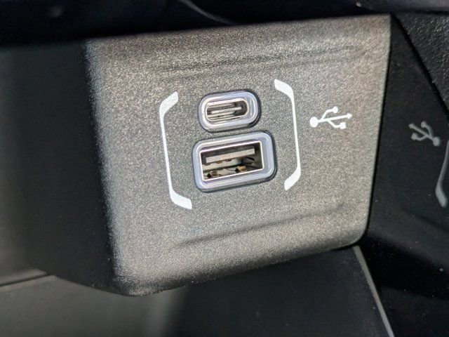 New 2026 Jeep Compass Latitude image 19