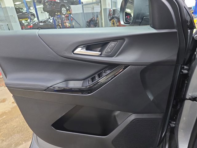 New 2026 Chevrolet Equinox LT w/ LPO, Floor Liner Package image 27