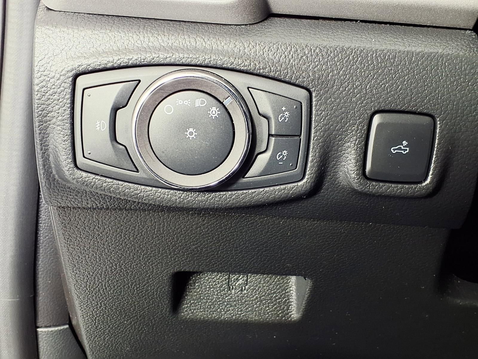 Used 2019 Ford Ranger XLT w/ Equipment Group 302A Luxury AWD/4WD image 15