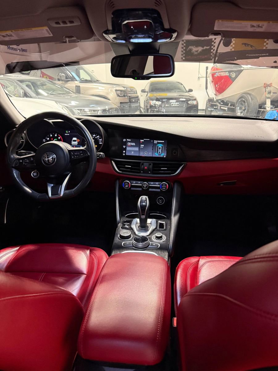 Used 2021 Alfa Romeo Giulia Sprint w/ Nero Edizione image 19