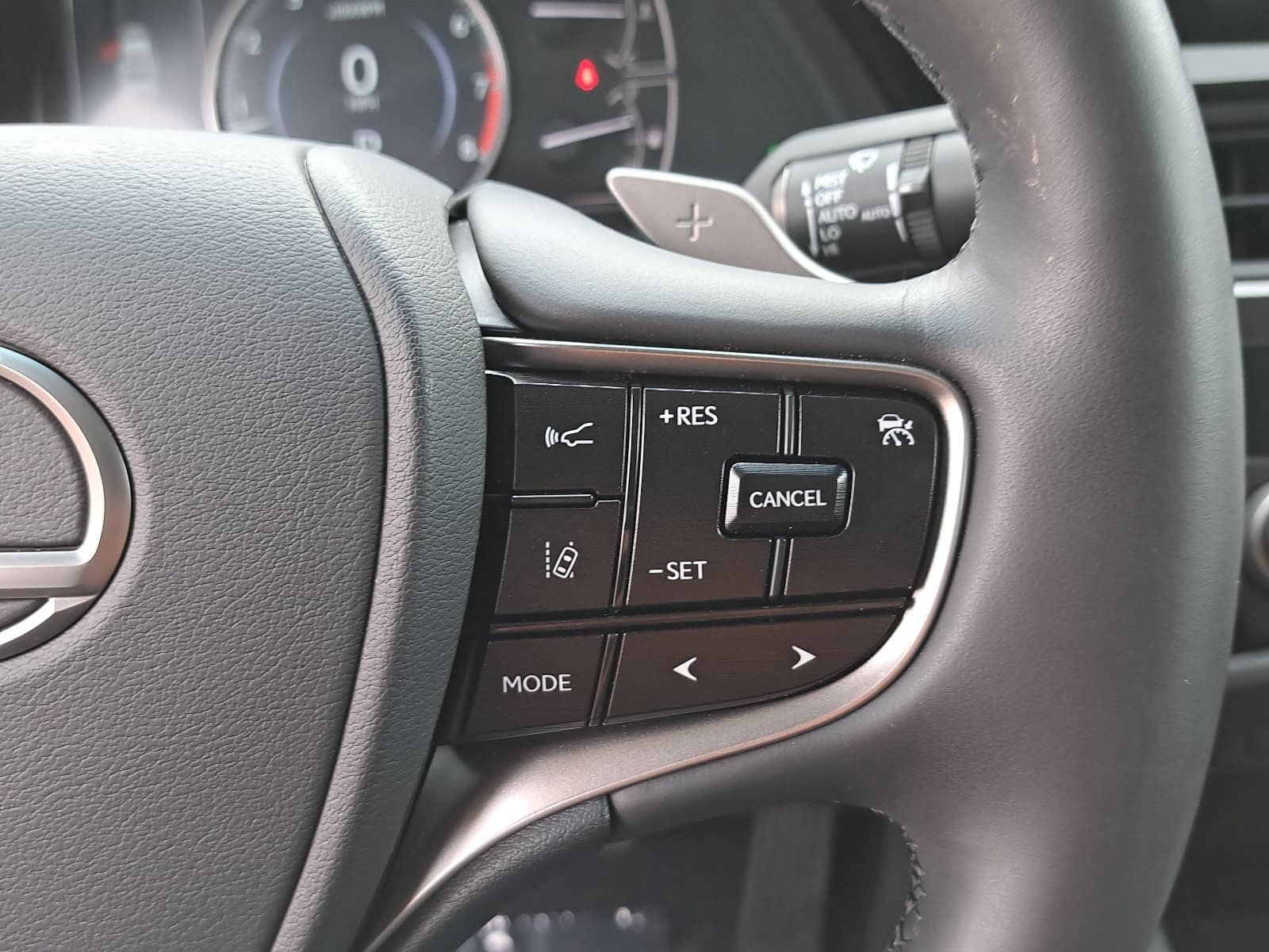 Used 2023 Lexus ES 350 w/ Premium Package FWD image 17