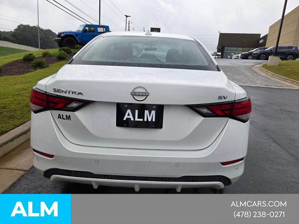 Used 2024 Nissan Sentra SV FWD image 8