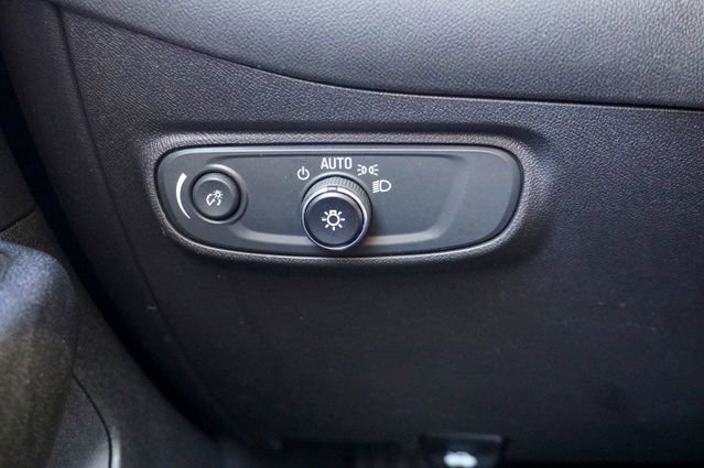 Used 2023 Chevrolet Equinox LT w/ Driver Convenience Package image 25