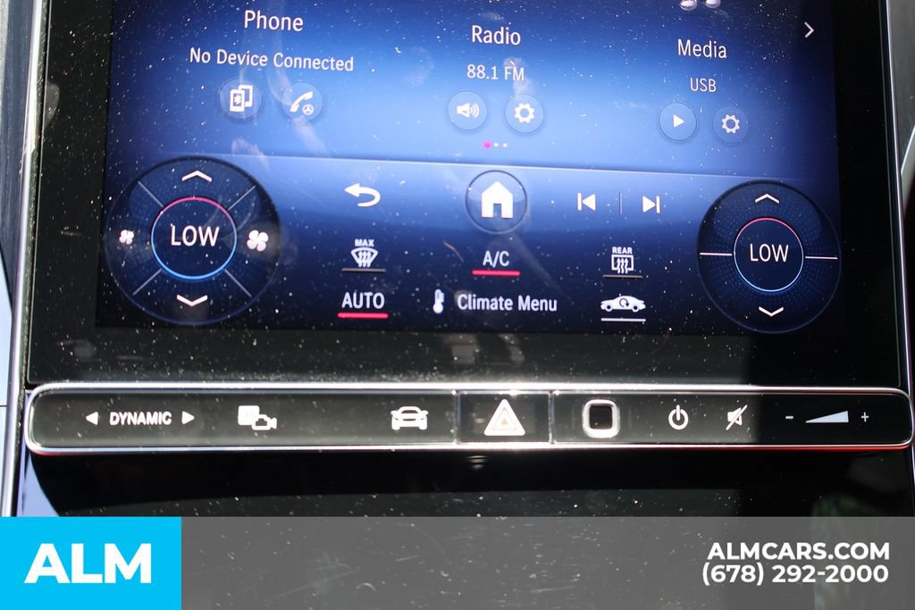 Used 2024 Mercedes-Benz C 300 4MATIC Sedan image 31