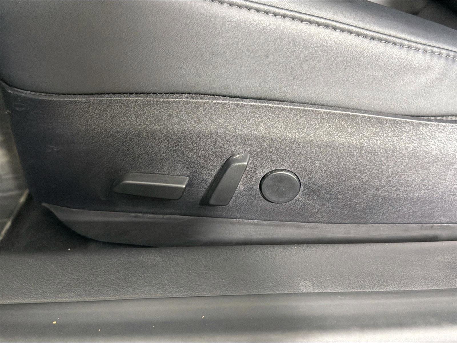 Used 2018 Tesla Model 3 Long Range RWD image 30