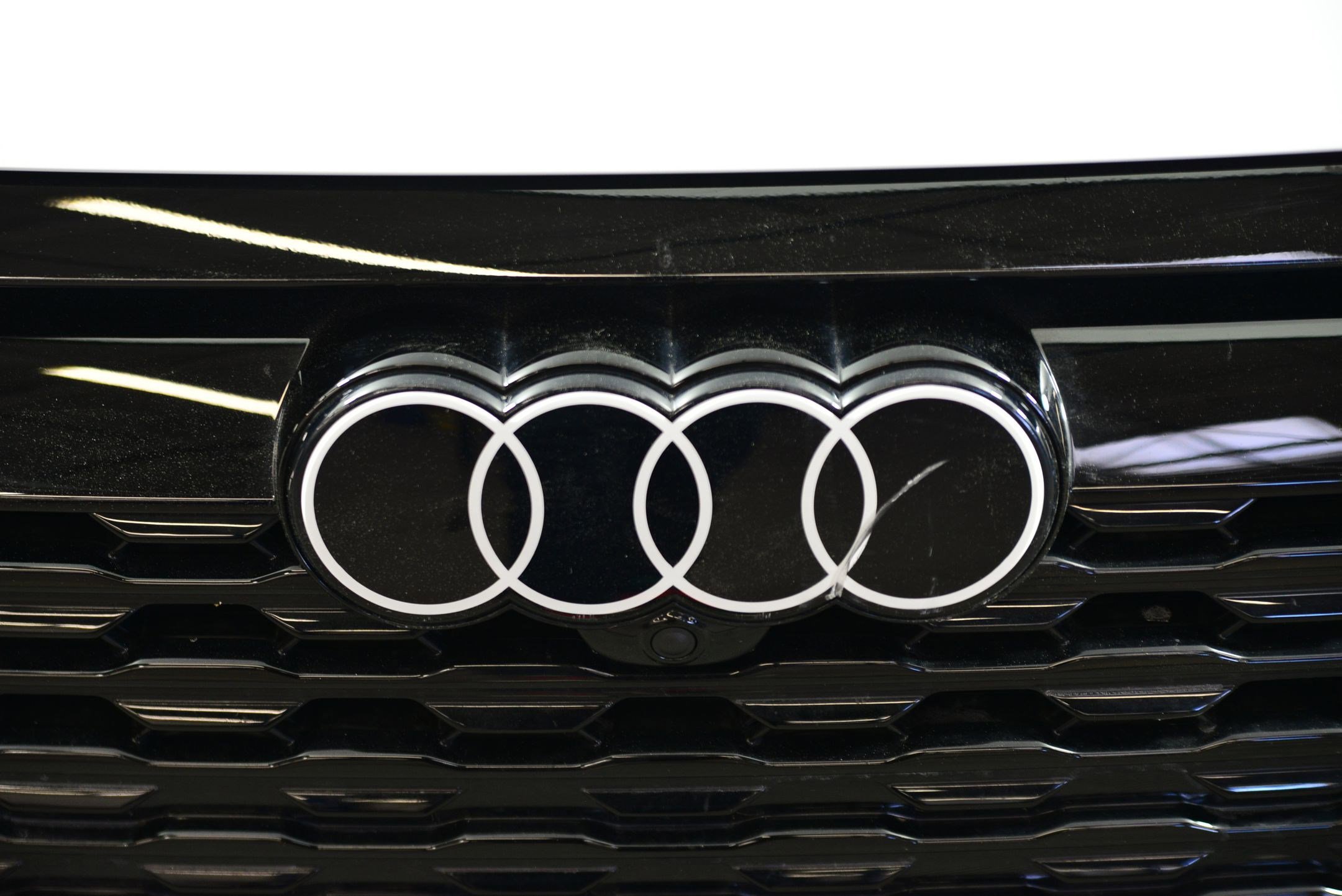 Certified 2024 Audi Q8 e-tron Premium image 14