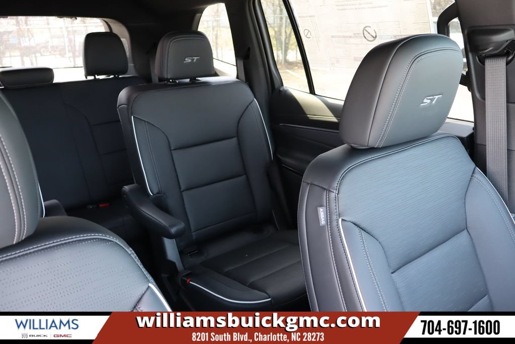 New 2026 Buick Enclave Sport Touring w/ Power Package FWD image 26