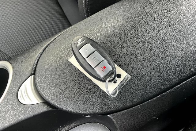 Used 2012 Nissan 370Z Coupe RWD image 30