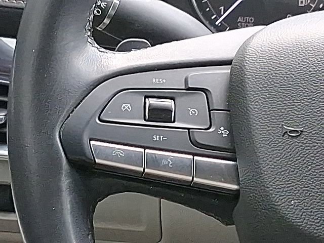 Used 2021 Cadillac XT4 Luxury w/ Driver Awareness Package image 11