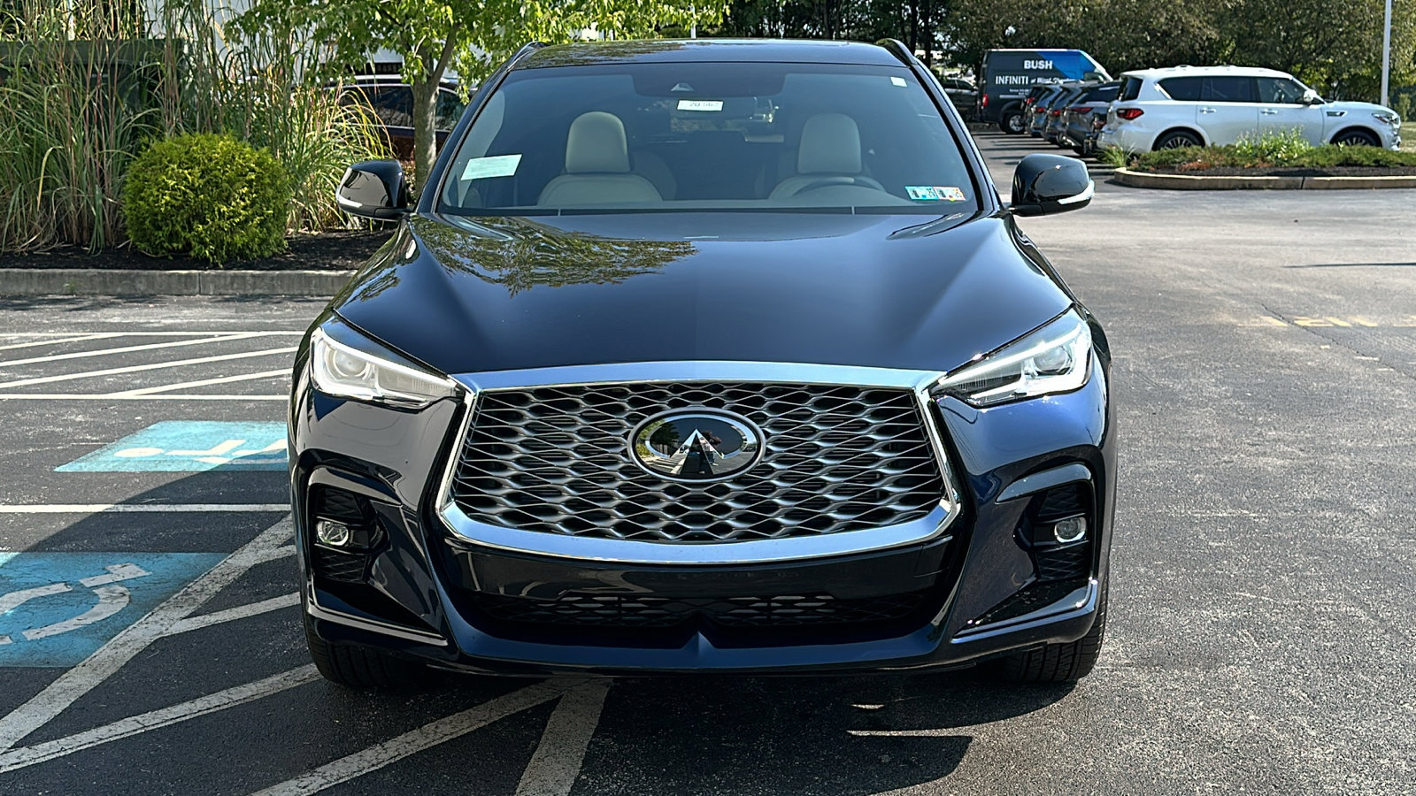 New 2025 INFINITI QX55 Luxe w/ Cargo Package image 3