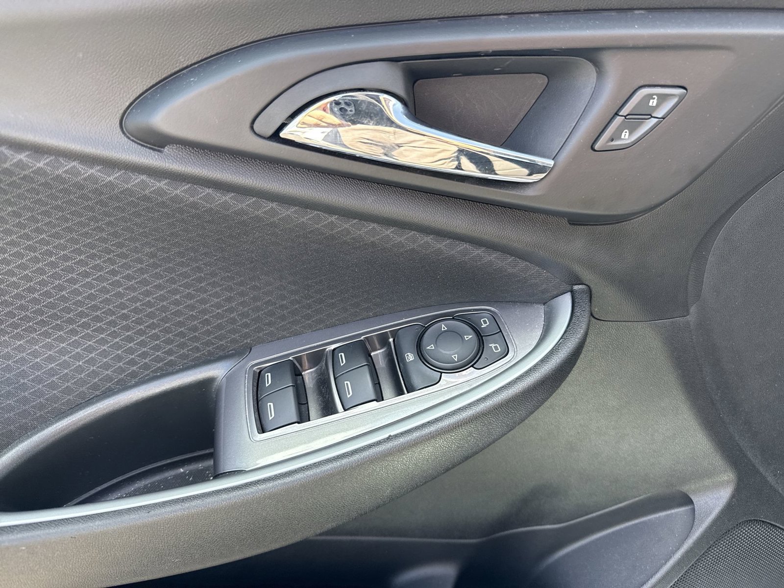 Used 2024 Chevrolet Malibu LS FWD image 14