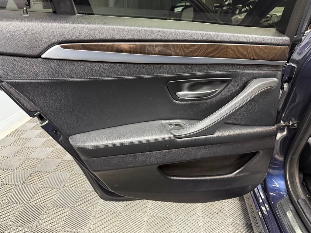 Used 2015 BMW 535i Sedan RWD image 42