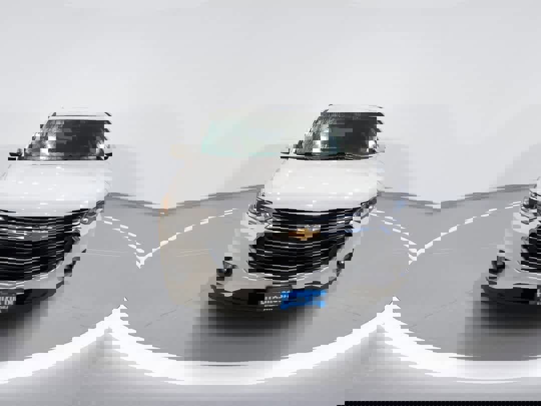 Used 2020 Chevrolet Traverse LT image 3