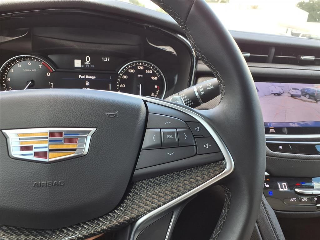 Used 2025 Cadillac XT5 Sportv AWD/4WD image 28
