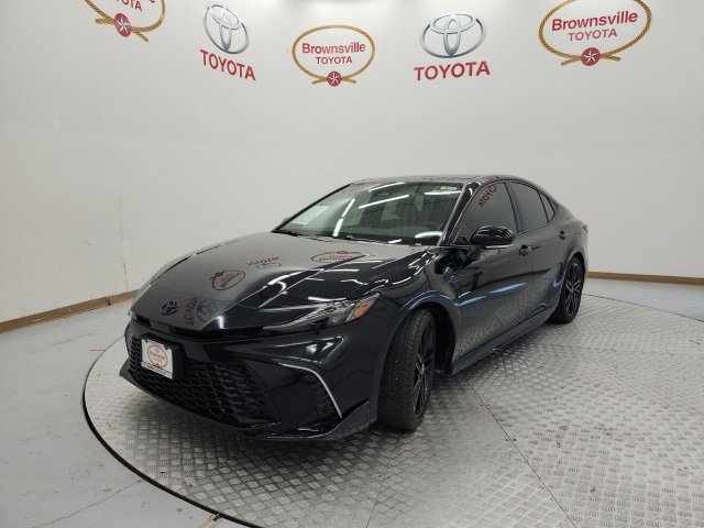Used 2025 Toyota Camry XSE w/ Premium Package image 2