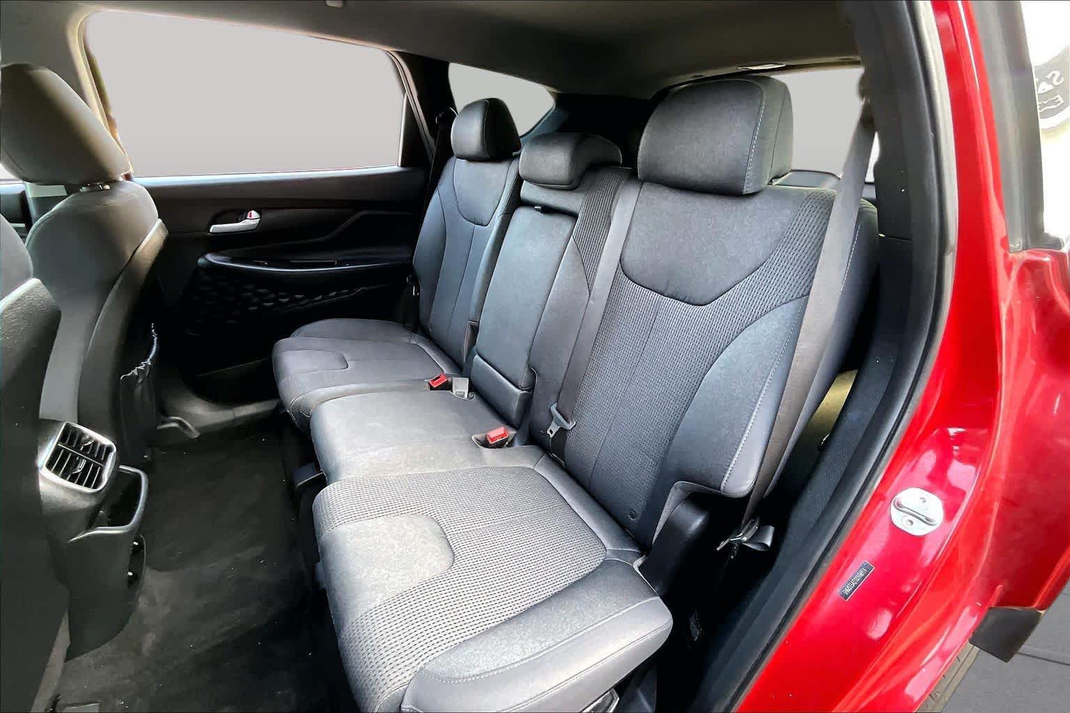 Used 2019 Hyundai Santa Fe SEL FWD image 20