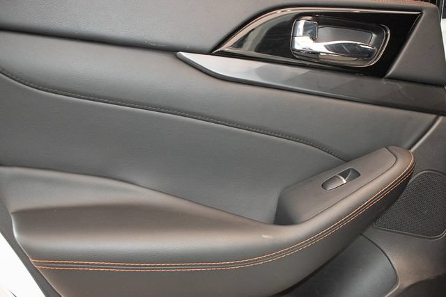 Used 2023 Nissan Maxima SR FWD image 17