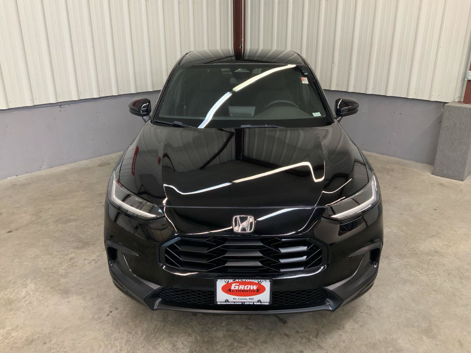 Used 2023 Honda HR-V Sport image 9