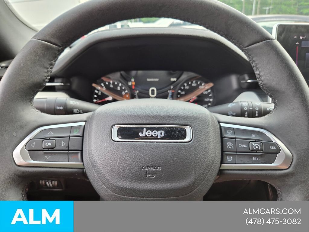 Used 2025 Jeep Compass Limited AWD/4WD image 22