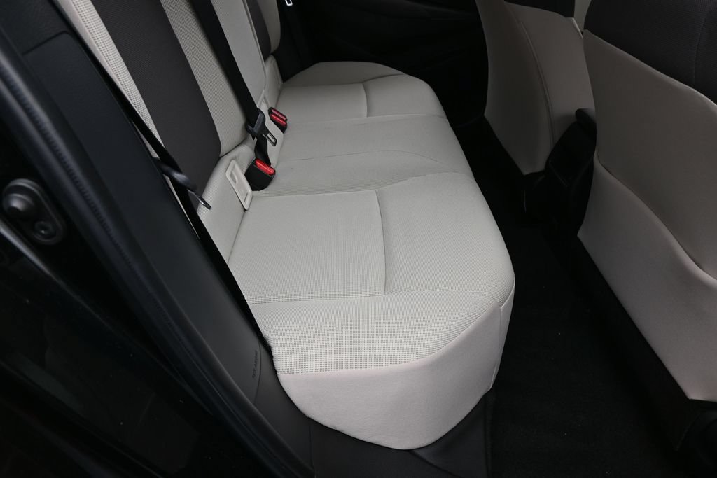 Used 2021 Toyota Corolla LE FWD image 33