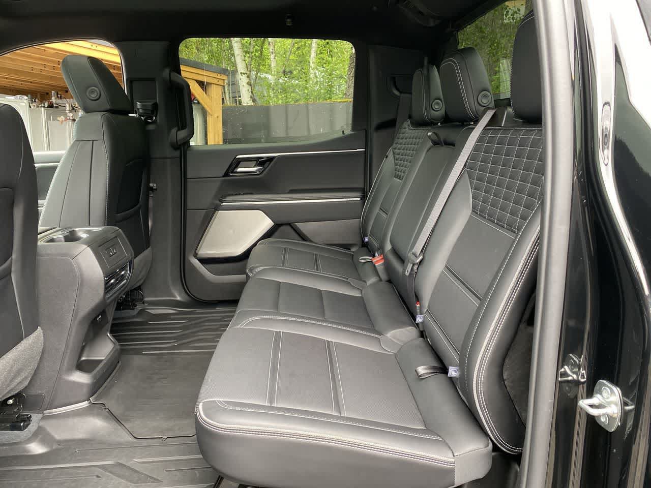 Used 2025 GMC Sierra EV Denali AWD/4WD image 16