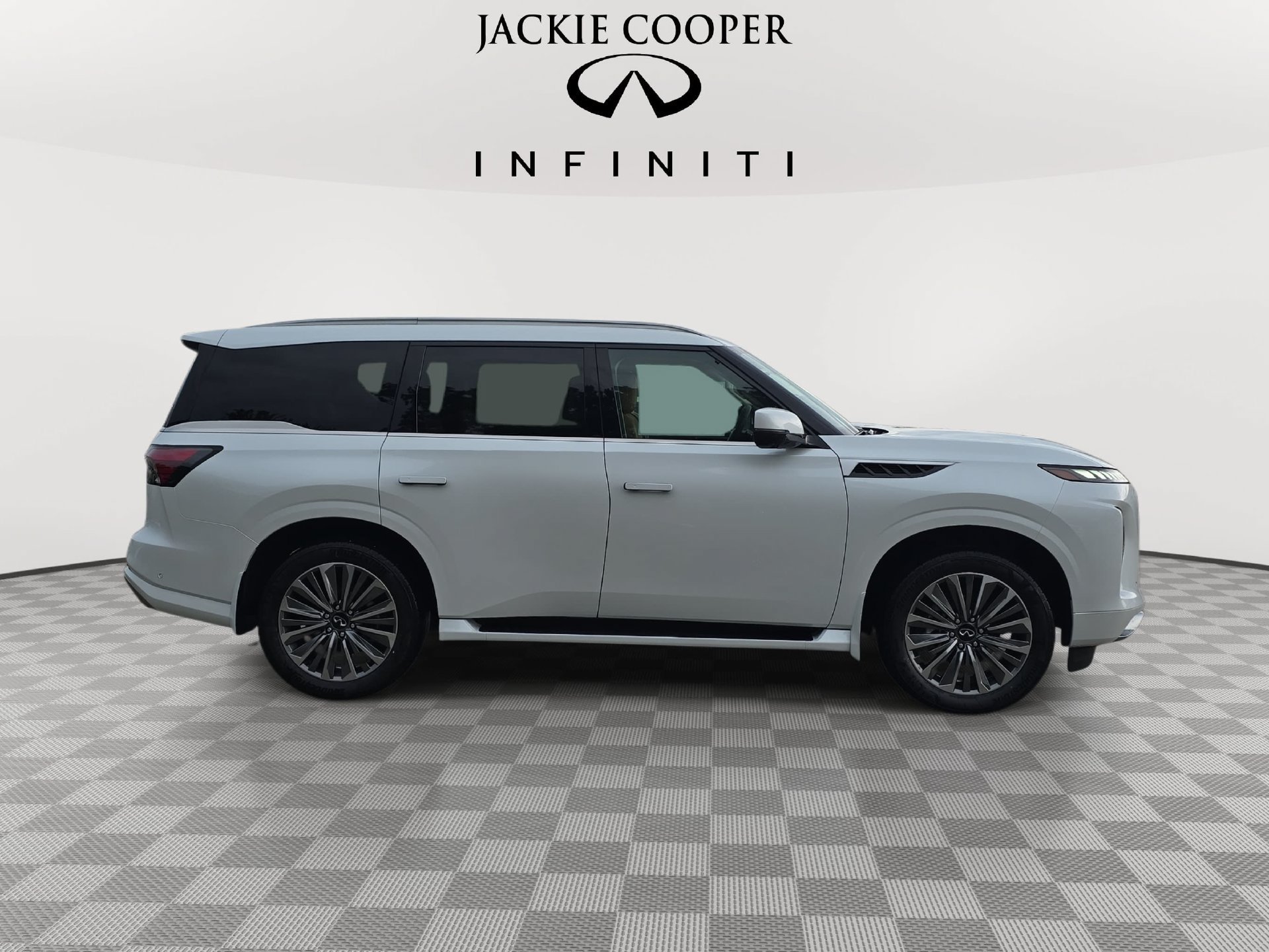 New 2027 INFINITI QX80 Luxe AWD/4WD image 4