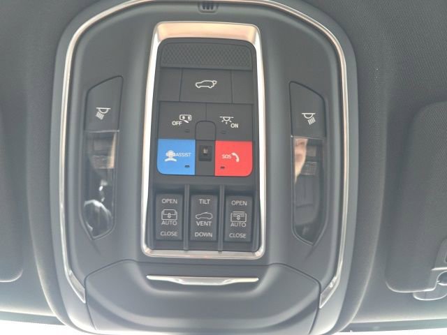 New 2025 Jeep Grand Cherokee L Limited w/ Luxury Tech Group II image 17