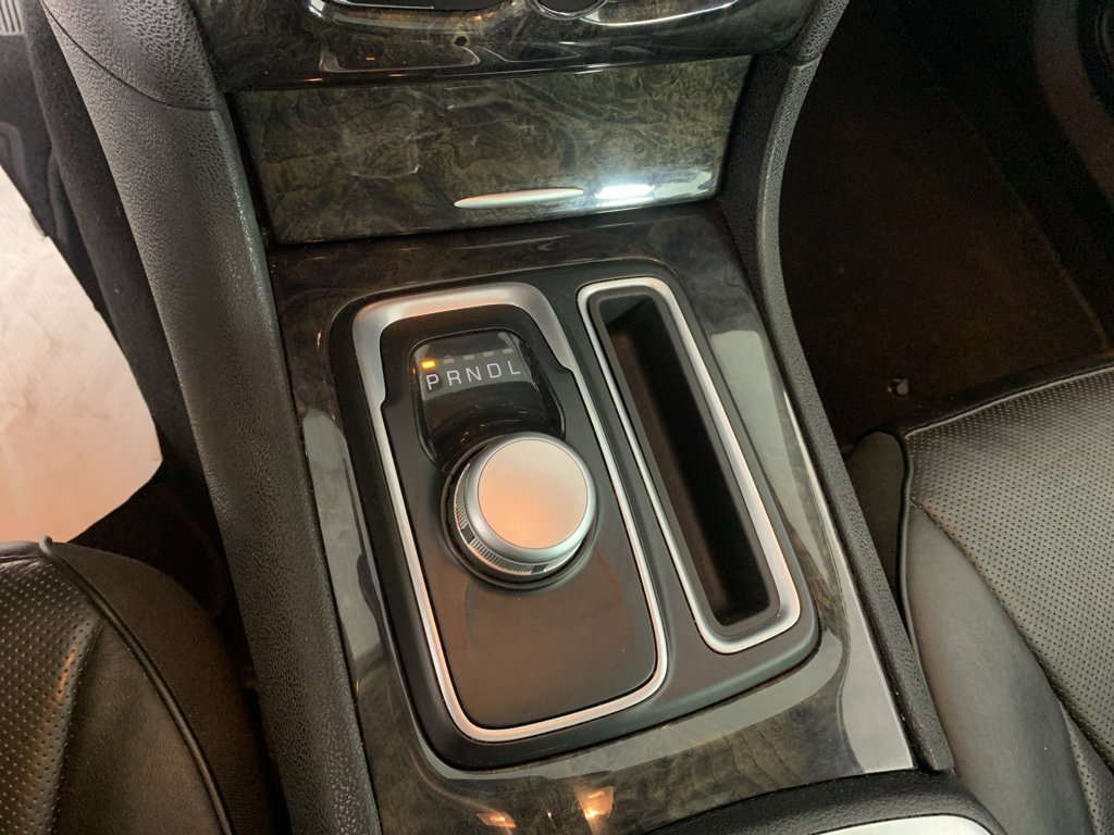 Used 2019 Chrysler 300 Limited image 25