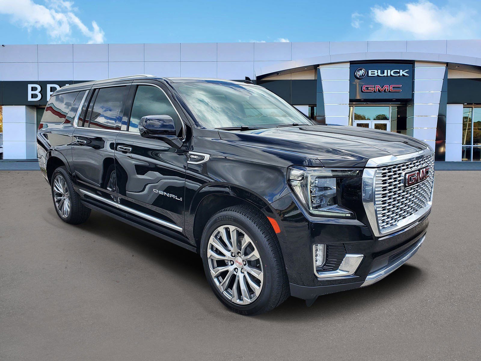 Used 2023 GMC Yukon XL Denali AWD/4WD video 2