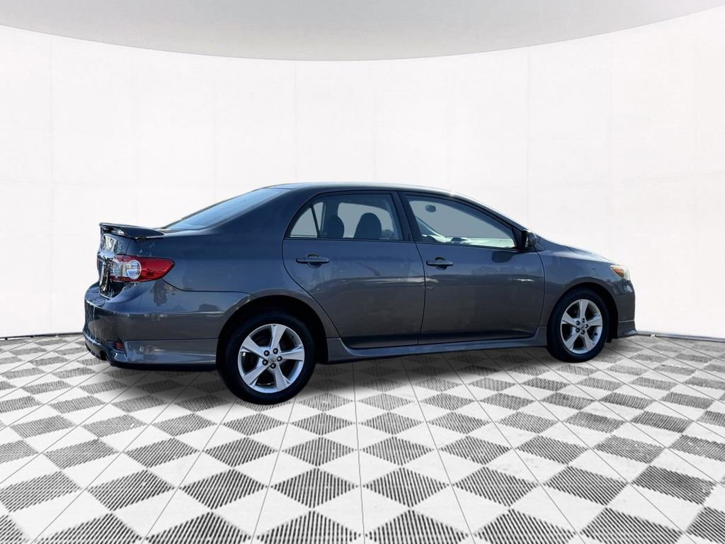 Used 2013 Toyota Corolla S image 10