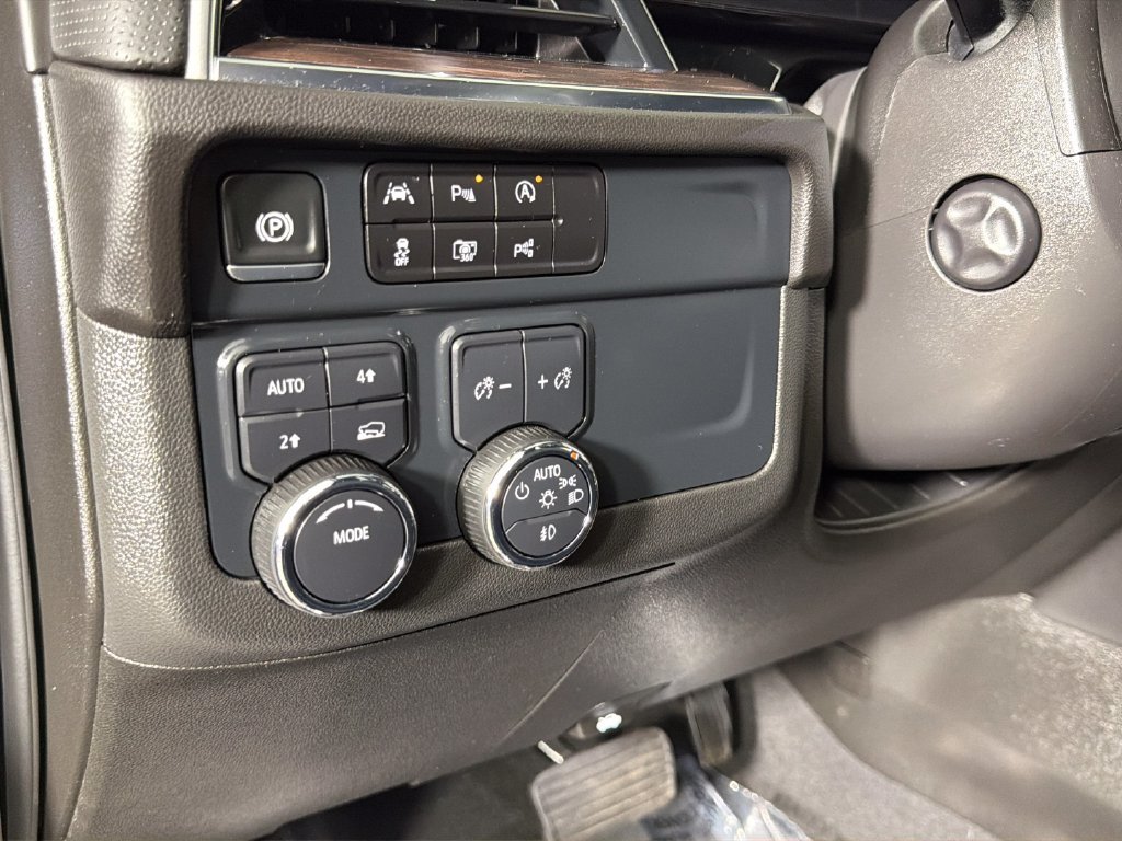 Certified 2025 Chevrolet Suburban Premier AWD/4WD image 20