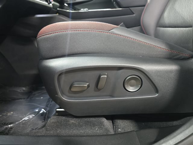 New 2026 Chevrolet Equinox RS w/ Convenience Package III AWD/4WD image 32